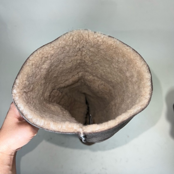 UGG Upper Leather & Genuine Sheep Skin Over The Knee Women Boot - Picture 7 of 12